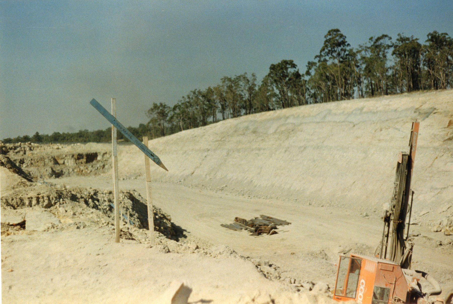 F3 Freeway drill and blast works, West Wallsend NSW, 1991